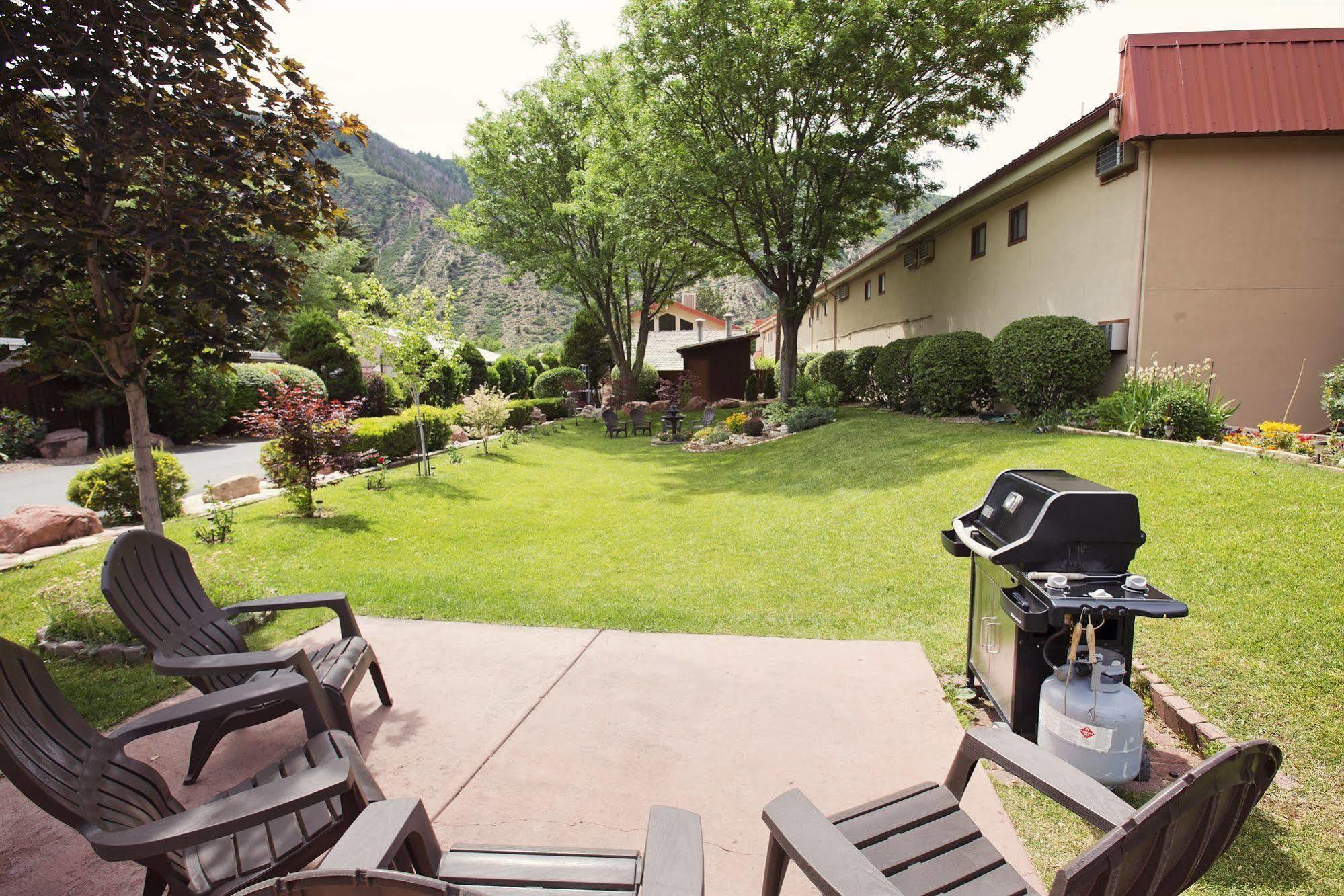 Glenwood Springs Cedar Lodge Extérieur photo